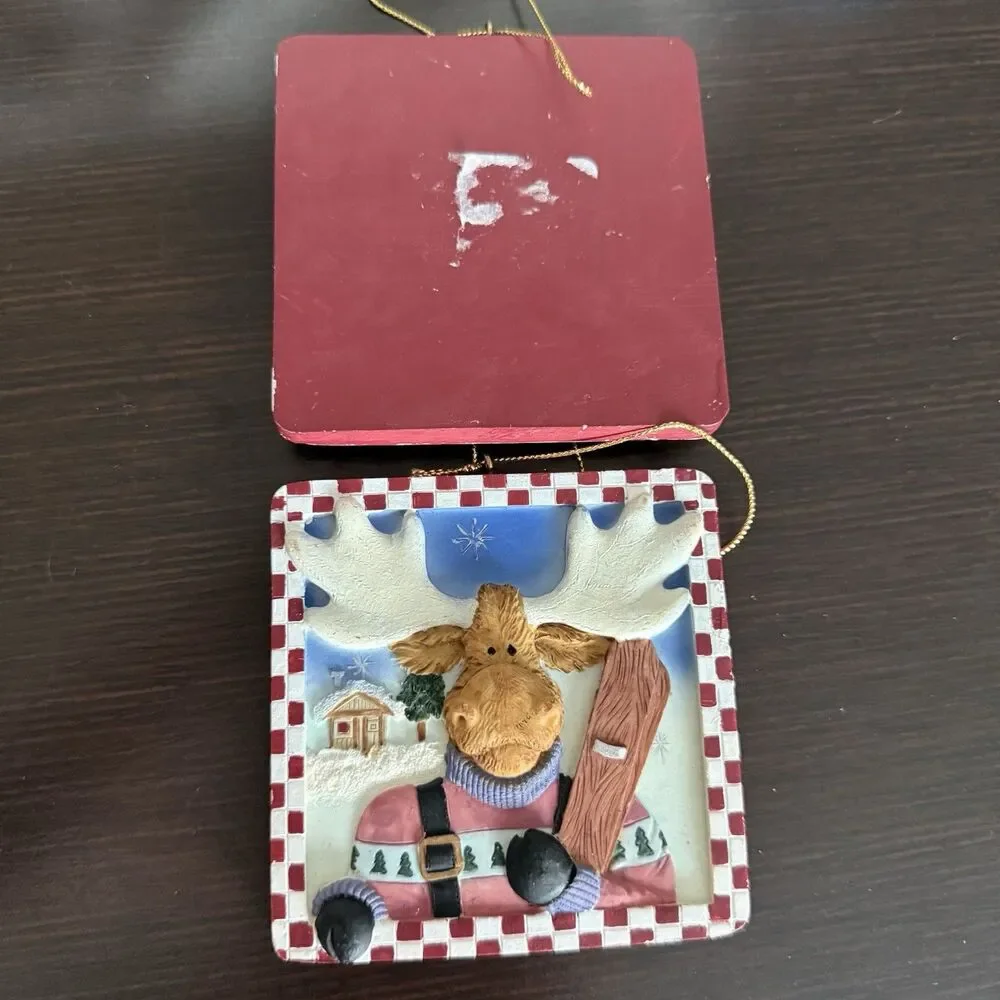 2 VINTAGE CHRISTMAS SKI MOOSE SQUARE ORNAMENT CERAMIC 3.5in Sq